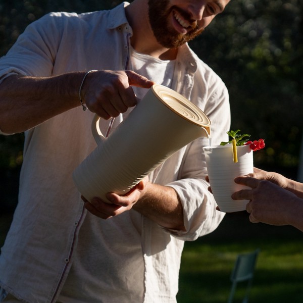 Guzzini - Caraffa con coperchio TIERRA