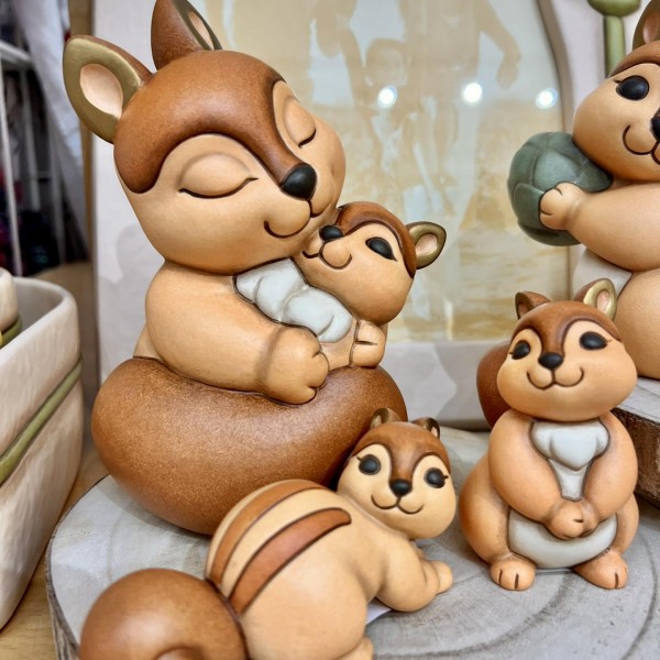 Thun - Mamma Scoiattolo con Cucciolo!...