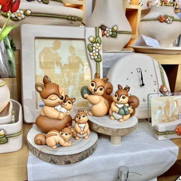 Thun - Scoiattolo con Pigna! h14cm